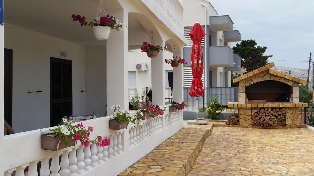 D&D Apartments Đảo Pag Ngoại thất bức ảnh